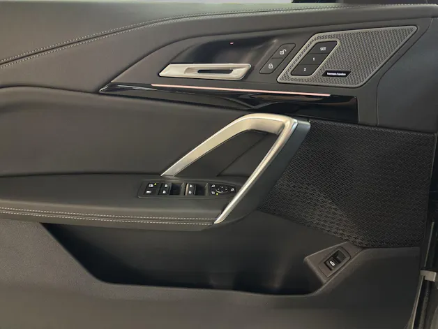 BMW X1 U11 30e xDrive paddles