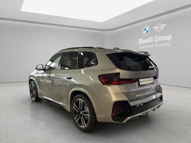BMW X1 U11 30e xDrive paddles