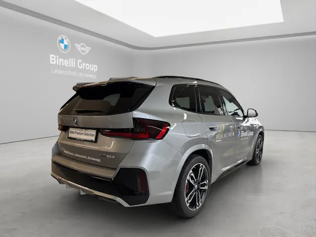 BMW X1 U11 30e xDrive paddles
