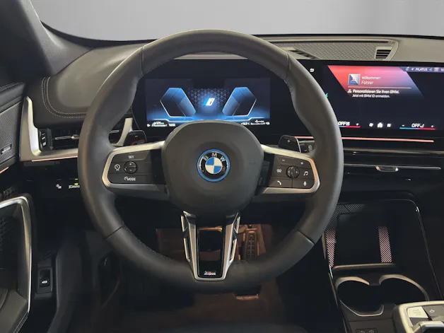 BMW X1 U11 30e xDrive paddles