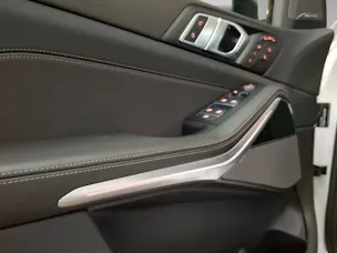 BMW X7 G07 40d xDrive SAG