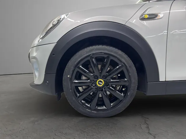 MINI F56 Cooper SE