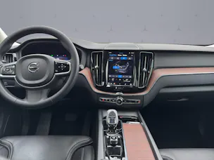 VOLVO XC60 2.0 B4 MH Ultimate Dark AWD