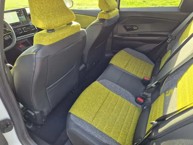 RENAULT R5 E-Tech Comfort Range iconic five