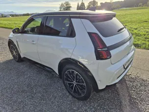 RENAULT R5 E-Tech Comfort Range iconic five