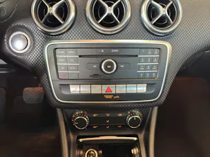 MERCEDES-BENZ A-Klasse W176 A 180 Urban