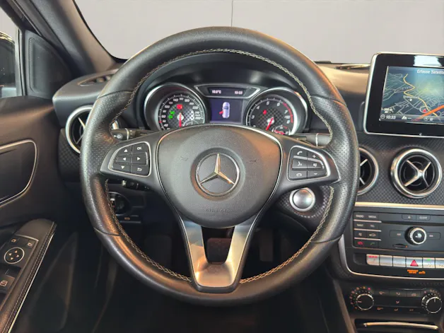 MERCEDES-BENZ A-Klasse W176 A 180 Urban
