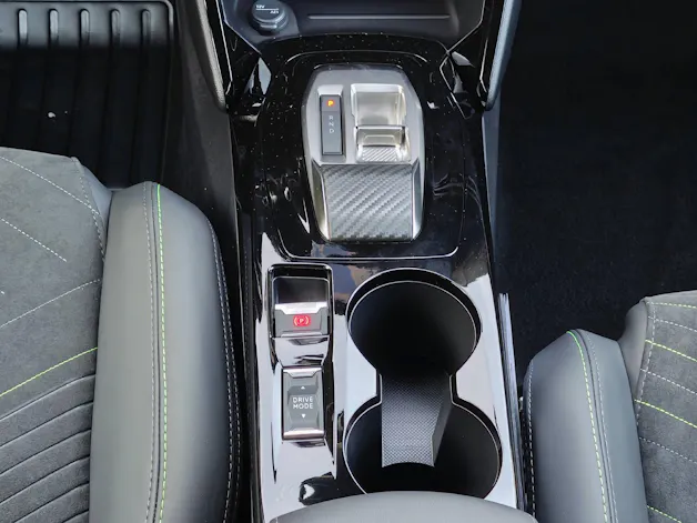 PEUGEOT 2008 1.2 Hybrid 145 GT Exclusive