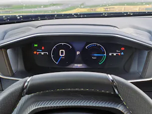 PEUGEOT 2008 1.2 Hybrid 145 GT Exclusive