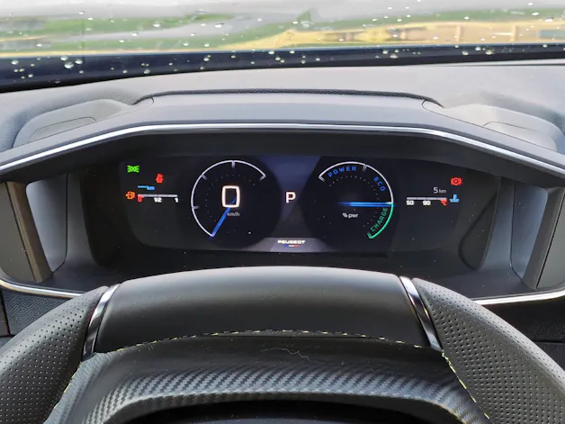 PEUGEOT 2008 1.2 Hybrid 145 GT Exclusive
