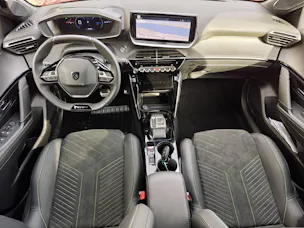 PEUGEOT 208 1.2 Hybrid 145 GT Exclusive