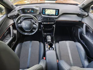 PEUGEOT 2008 1.2 PureTech 155 GT