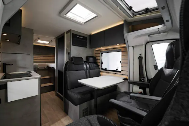Crosscamp EXPDN VAN 6.6 E Peugeot Boxer 2.2 BlueHDi 140