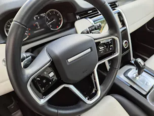 Land Rover Discovery Sport 2.0 Si4 250cv R-Dynamic SE (crochet)