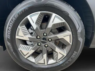 KGM Torres EVX Platinum