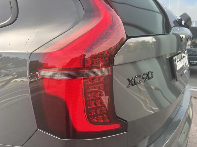 VOLVO XC90 2.0 T8 TE Ultra Dark eAWD