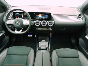 MERCEDES-BENZ GLA-Klasse GLA 220 d AMG Line 4matic