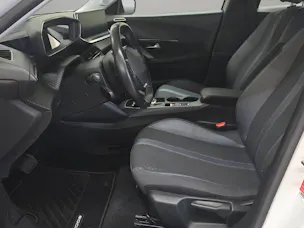 PEUGEOT e-2008 Allure