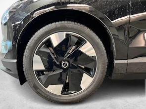 Fahrzeugbild VOLVO EX30 E60 Twin Ultra Performance AWD