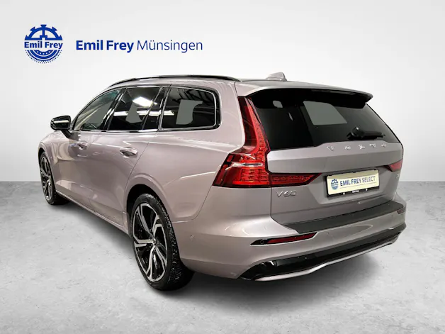 VOLVO V60 2.0 B4 Plus Dark
