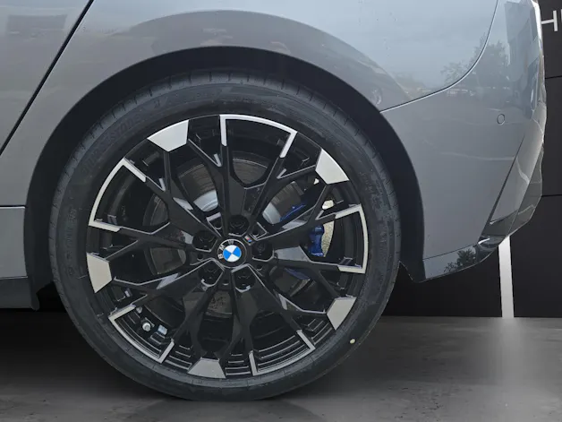 BMW M135i xDrive