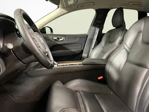 VOLVO XC60 2.0 T6 TE Plus Dark eAWD