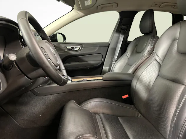 VOLVO XC60 2.0 T6 TE Plus Dark eAWD