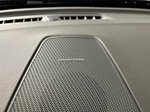 https://vehicle.imgix.net/4533806/743a8a43-a0ad-46fc-bf29-c173ea266a25.jpg