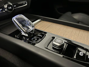 https://vehicle.imgix.net/4533806/ce5b727c-4217-4b78-9b91-49ff714c8eb5.jpg
