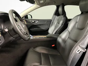 VOLVO XC60 2.0 T8 TE Plus Dark eAWD
