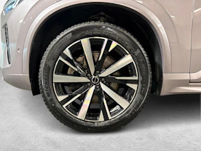 https://vehicle.imgix.net/4533808/44185806-9fd0-461c-8822-c5300e795bf6.jpg
