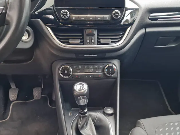 FORD Fiesta 1.0 EcoB Hybrid Titaniu
