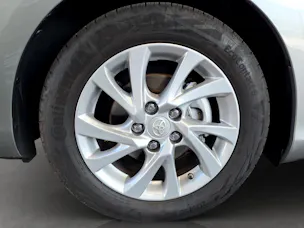 Toyota Auris Touring Sports 1.8 HSD Trend