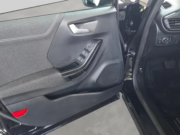 FORD Puma 1.0 EcoB Hybrid Titanium