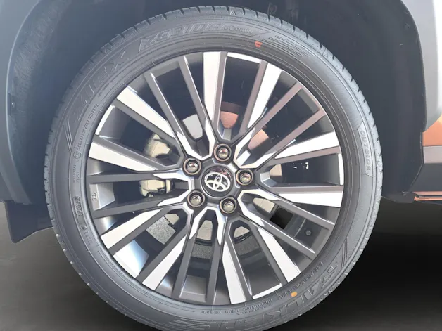 Toyota Yaris Cross 1.5 VVT-i HSD Premium AWD-i