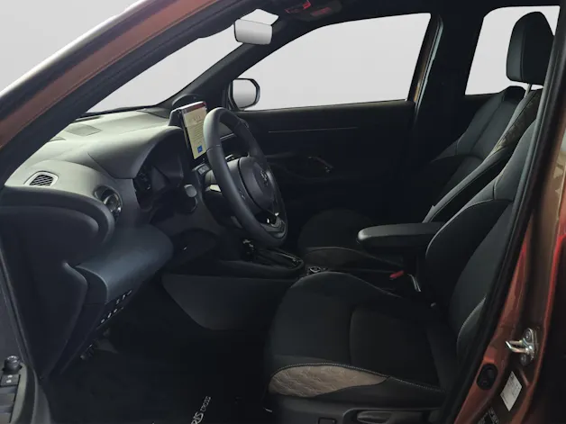 Toyota Yaris Cross 1.5 VVT-i HSD Premium AWD-i
