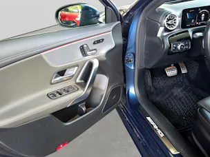 MERCEDES-BENZ A 35 AMG 4matic