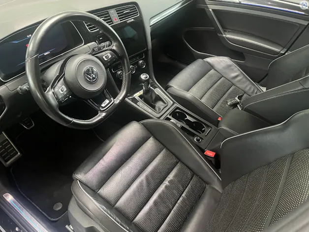 VW Golf VII 2.0 TSI R 310 4motion
