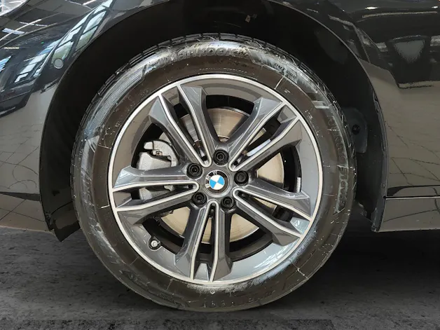 BMW 2er Reihe F46 Gran Tourer 218d xDrive
