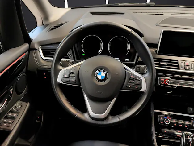 BMW 2er Reihe F46 Gran Tourer 218d xDrive