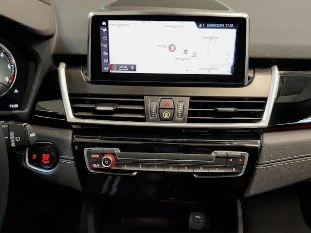 BMW 2er Reihe F46 Gran Tourer 218d xDrive