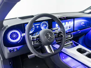 MERCEDES-BENZ CLA 350 4MATIC EQ