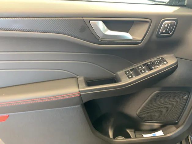 FORD Kuga 2.5 Hybrid ST-Line X 4x4