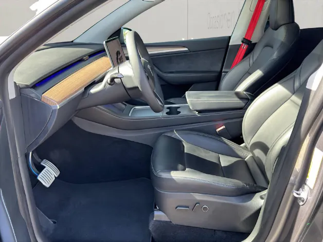 Tesla Model Y Performance Dual Motor