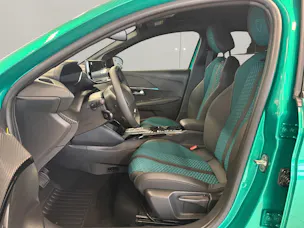 PEUGEOT 208 1.2 Hybrid Envy
