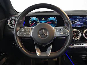 MERCEDES-BENZ EQB 350 AMG Line 4Matic