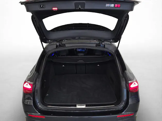 MERCEDES-BENZ E 220 d AMG Line 4Matic T-Modell