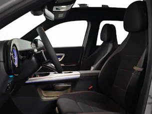MERCEDES-BENZ GLB 220 AMG Line 4Matic