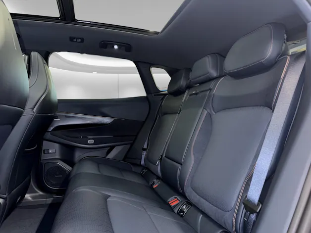 Lynk & Co 08 1.5 PHEV More