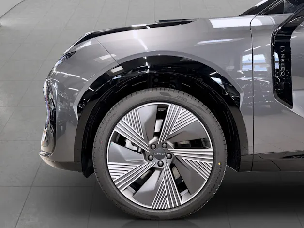 Lynk & Co 08 1.5 PHEV More